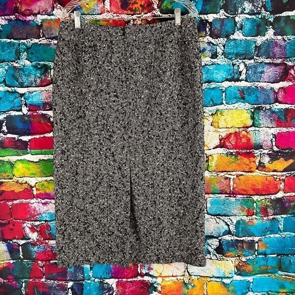 Vintage Talbots Sz 12 Tweed Black Cream Italian Wool Blend Midi Skirt - Picture 2 of 8